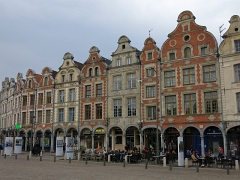 ARRAS - Place des héros (1)